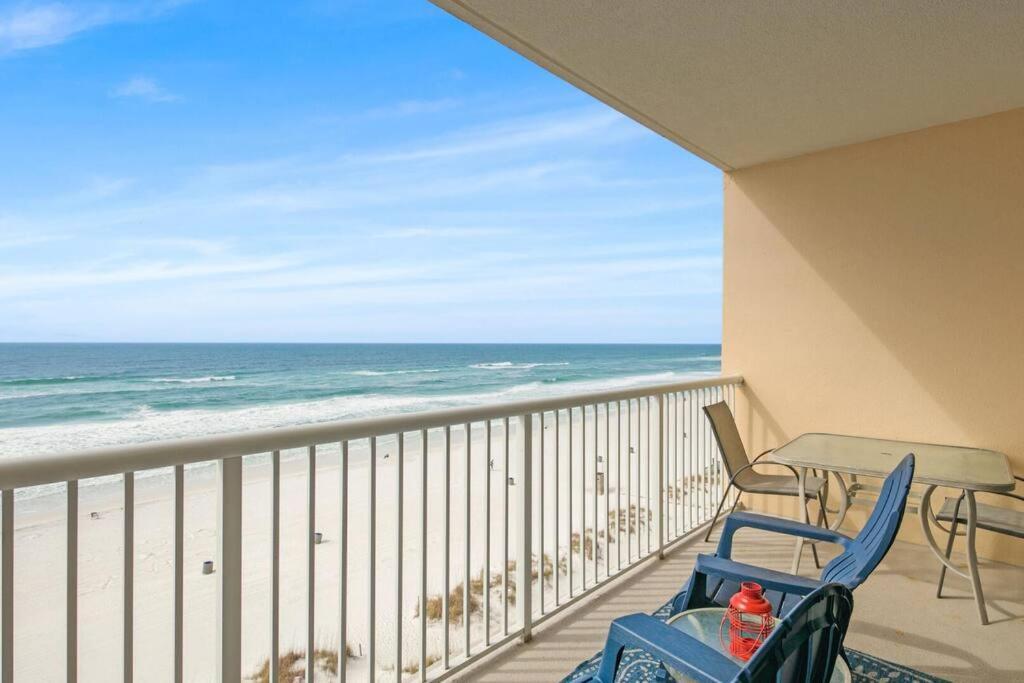 Beachfront #607 At Majestic Appartement