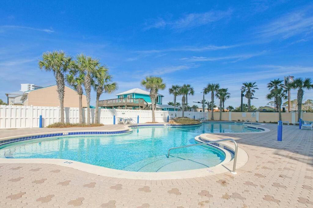 Beachfront #607 At Majestic Appartement *