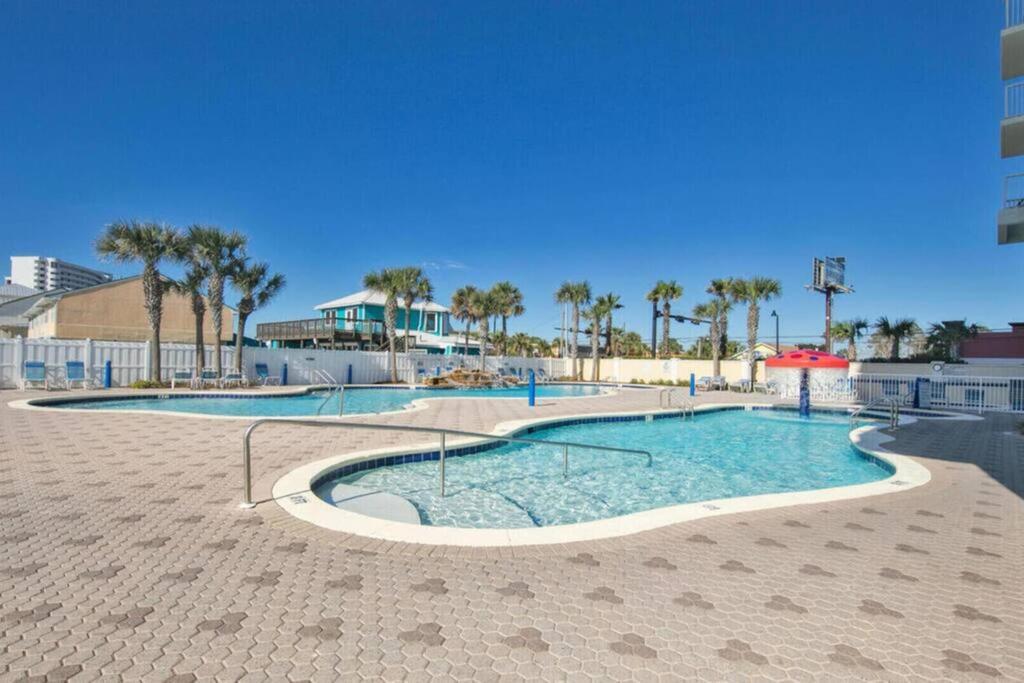 Beachfront #607 At Majestic Panama Stadt
